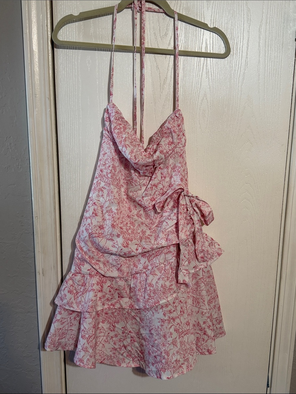 SHEIN Pink Floral Tie-Back Ruffle Halter Dress
